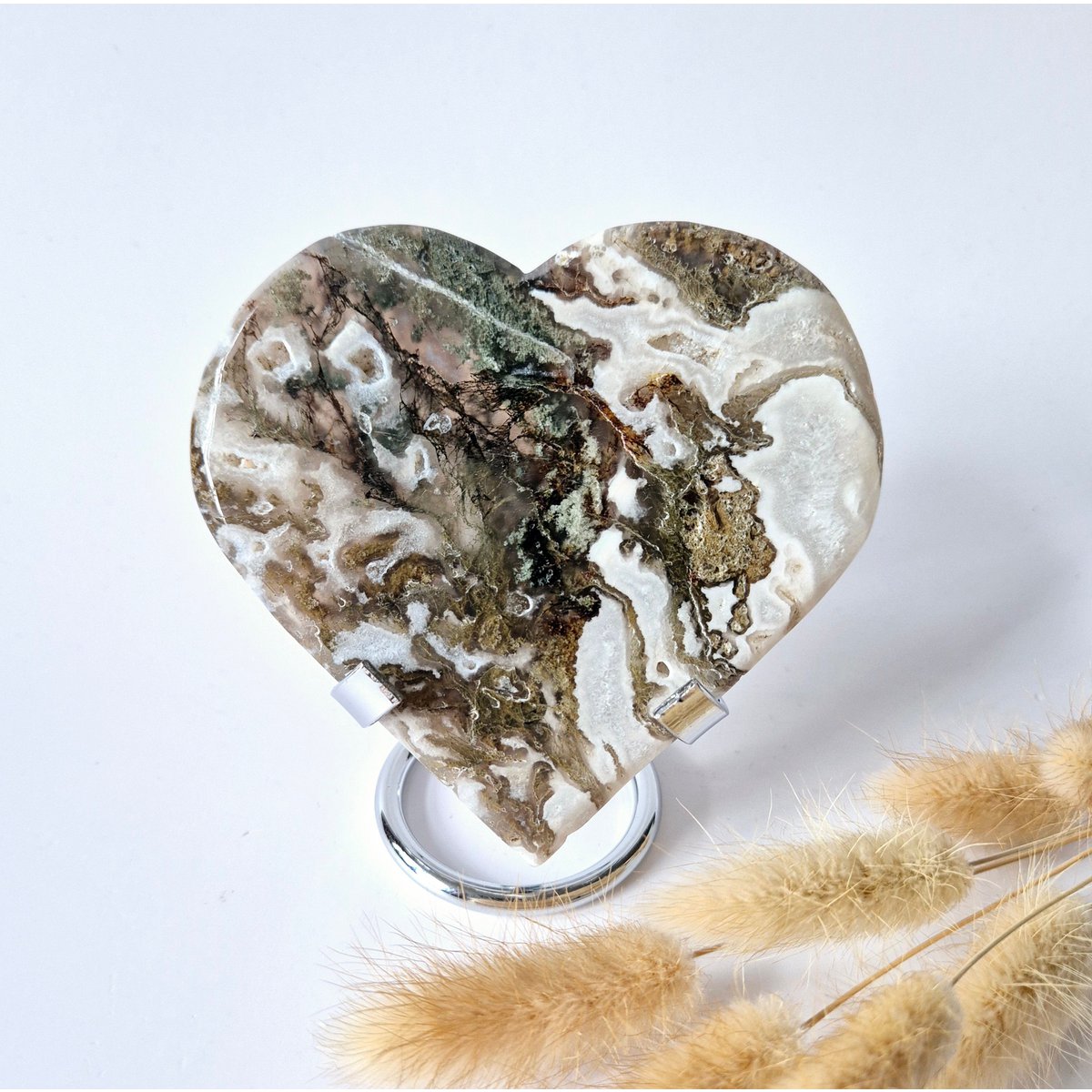 Edelsteen Grote Druzy Mosagaat Hart Op Metalen Standaard – #39 181 Gram
