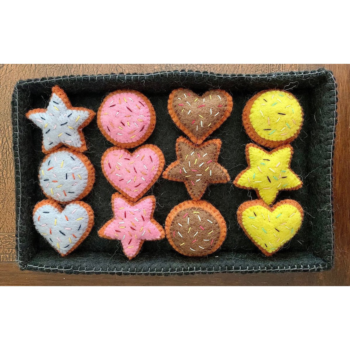 Tray With Biscuits/13Pc