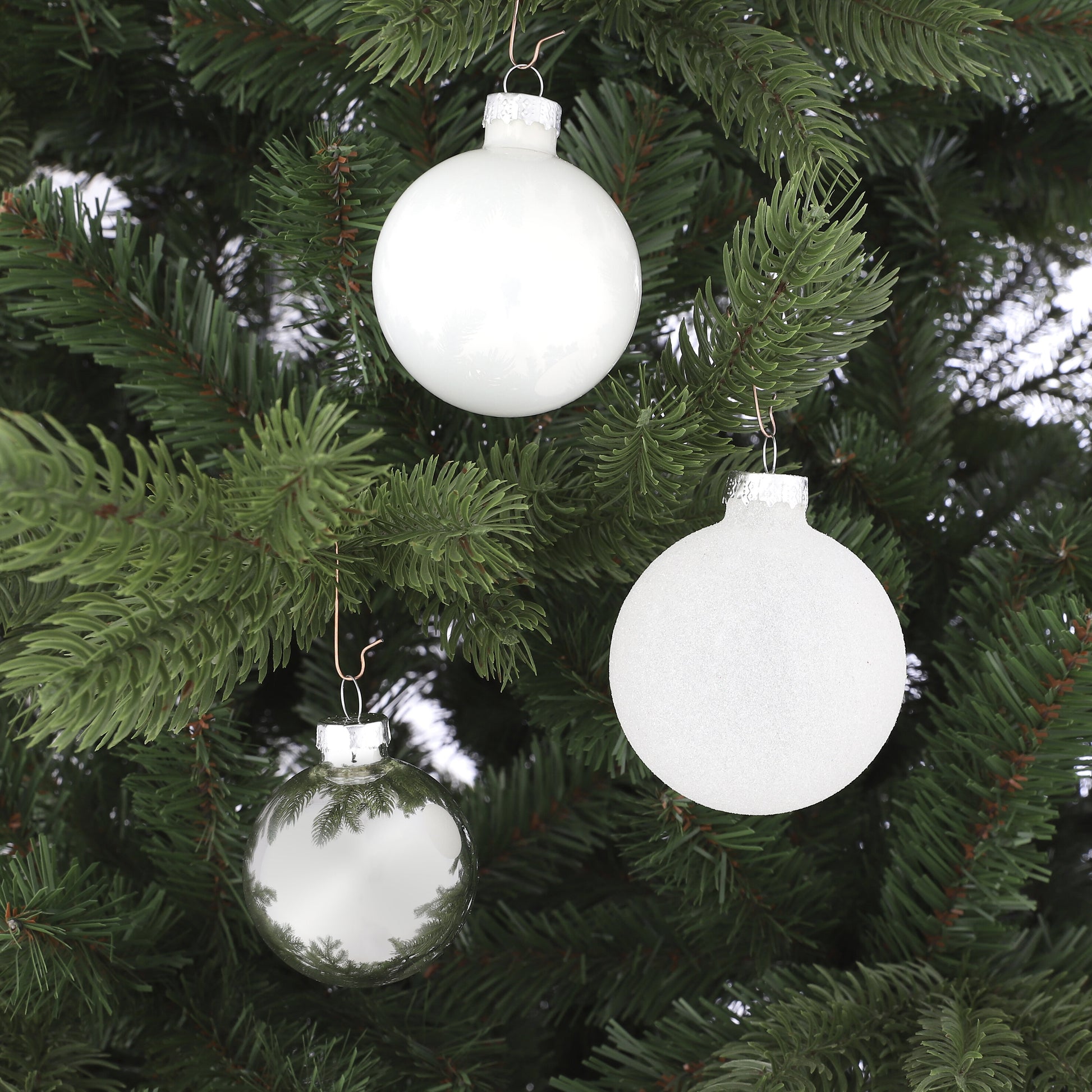 Bauble Glass White 42 Pieces