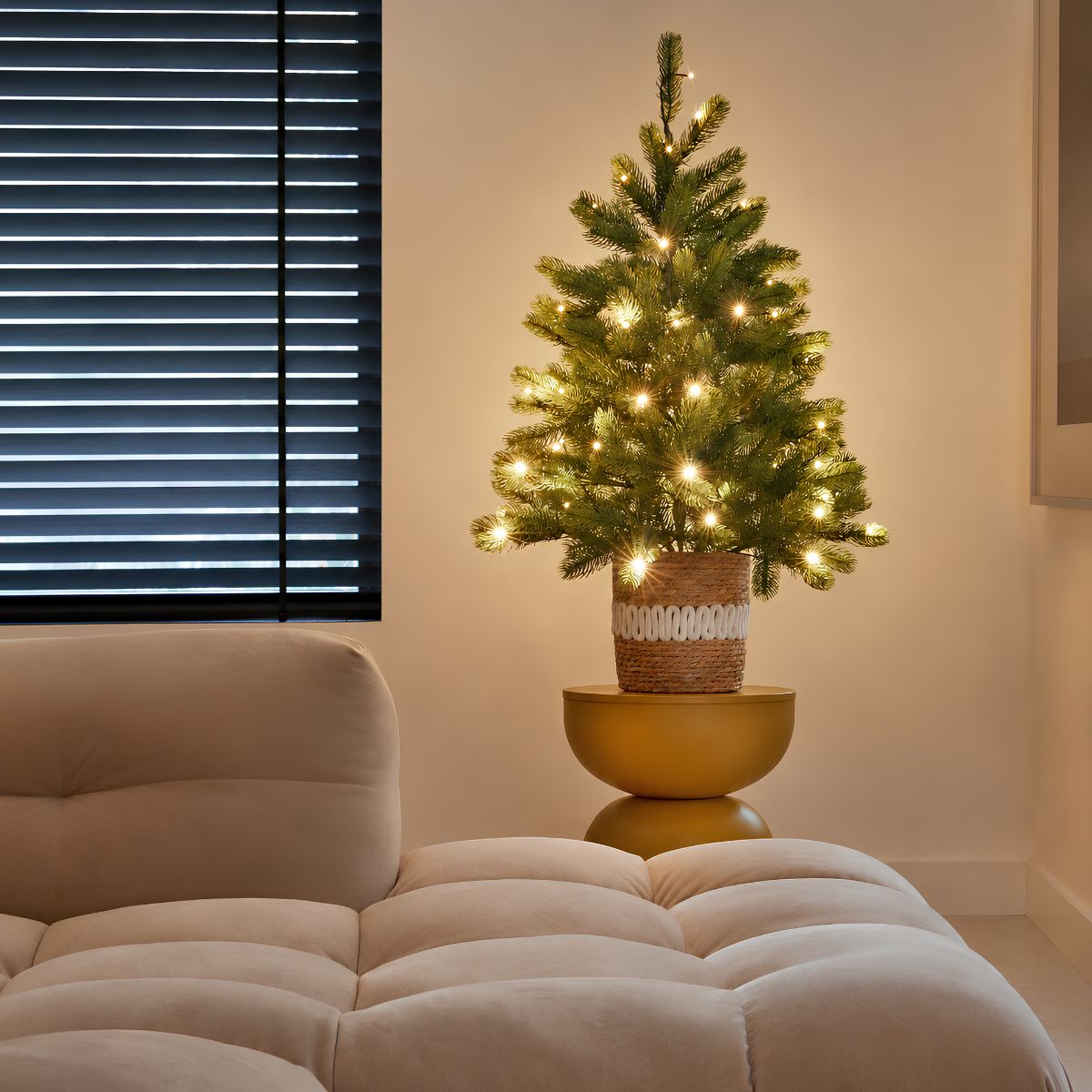Nagoya Potted Artificial Christmas Tree With Led Lights - H90 X Ø55 Cm - Green