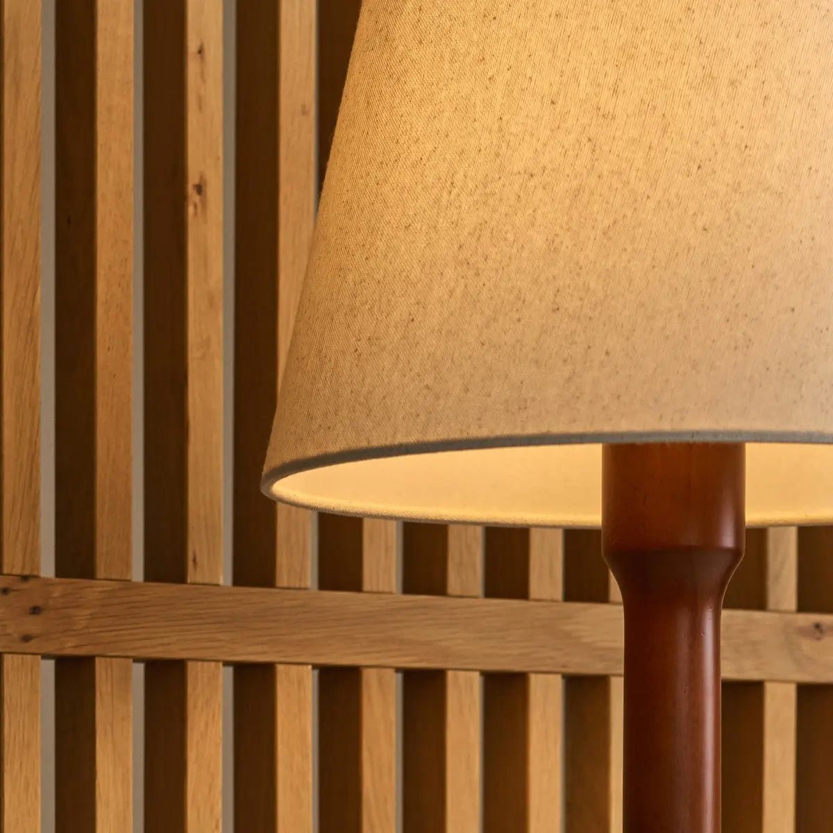 Nova Kastanjebruine Houten Lamp