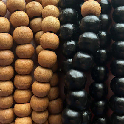 Luna-Leena Telefoonsnoer Zwart Hout - Natuurlijke Houten Kralen - L140Cm - Handgemaakt In Nepal