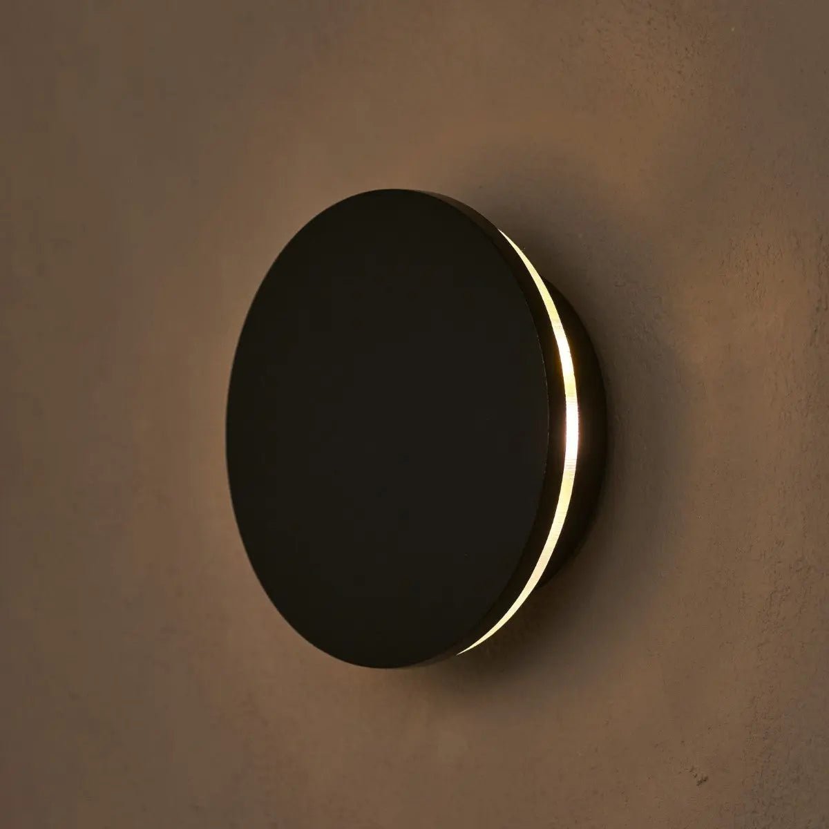 Lou Zwarte Oplaadbare Wandlamp