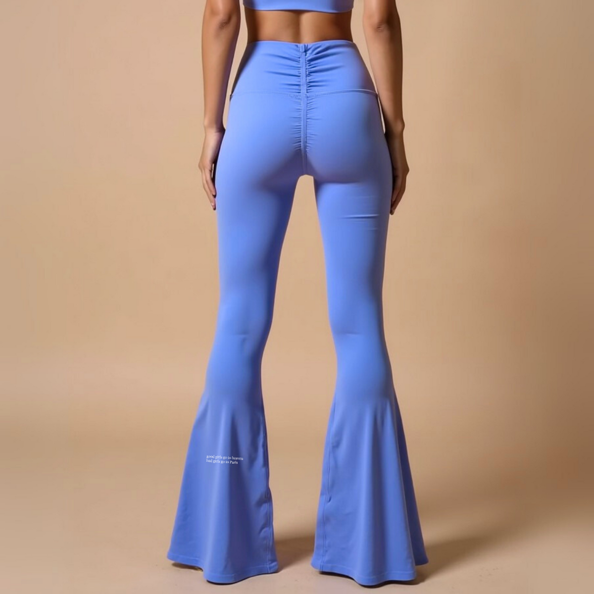 High -Taille Uitlopende Leggings - "Bad Girls Go To Paris"