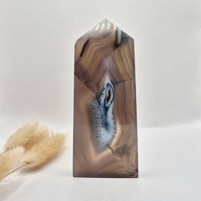 Grijze Agaat Toren Met Druzy Opening 200G – Gepolijste Edelsteen Obelisk | Rust & Balans