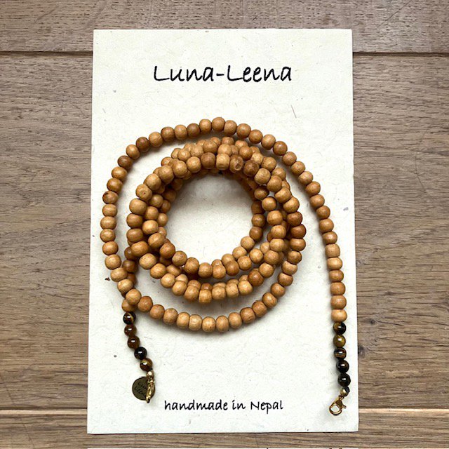 Luna-Leena Telefoonsnoer Hout + Naturel -Houten Kralen En Tijgeroogkralen - L140Cm - Handgemaakt In Nepal