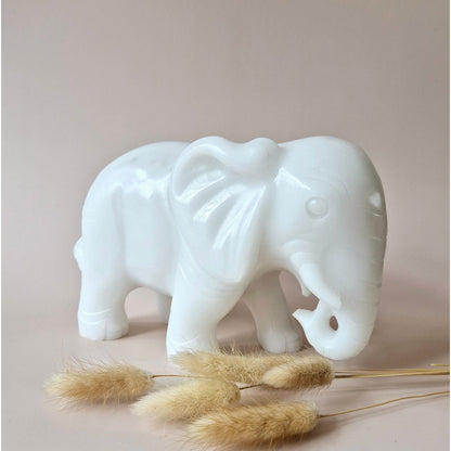 Edelsteen Grote Witte Jade Olifant – Ongeveer 3,5Kg – Symbool Van Wijsheid, Geluk & Bescherming