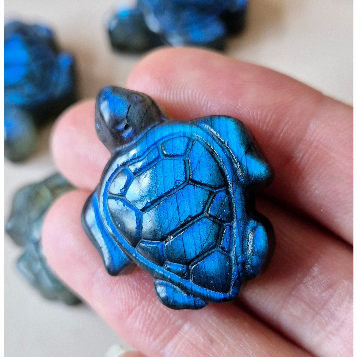Labradoriet Schildpad – Edelsteen Carving (3Cm)