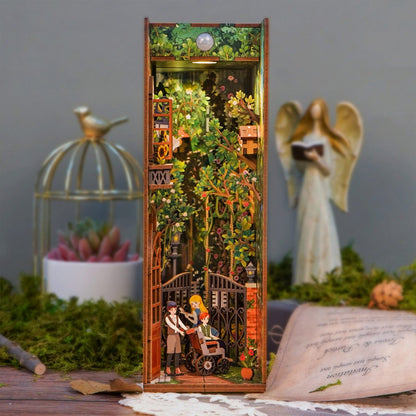 Tonecheer, Diy Book Nook, The Secret Garden Bookend, Tq122, 18,2X8X24,5Cm