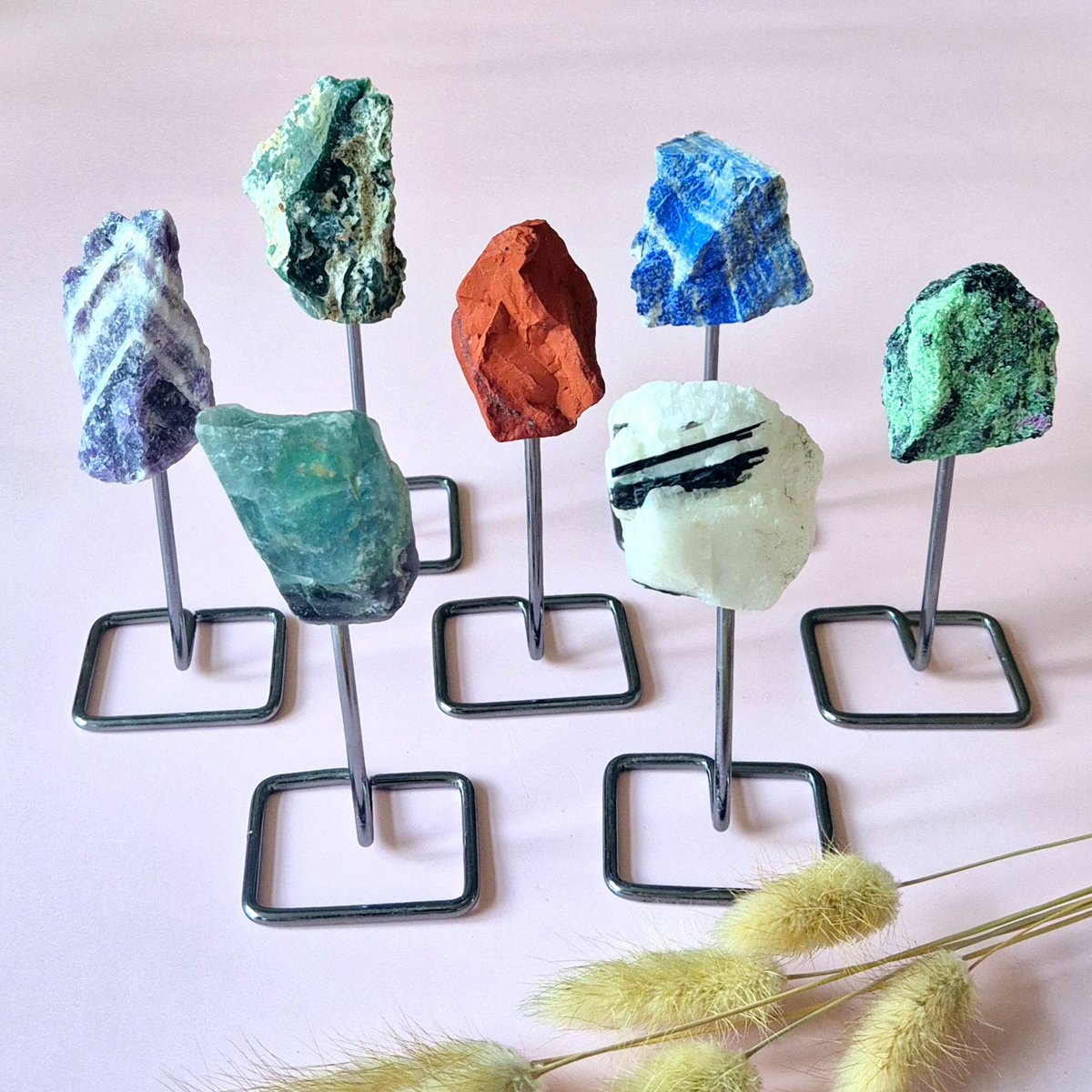 Ruwe Edelsteen Op Standaard – Ca. 12Cm | Meerdere Steensoorten
