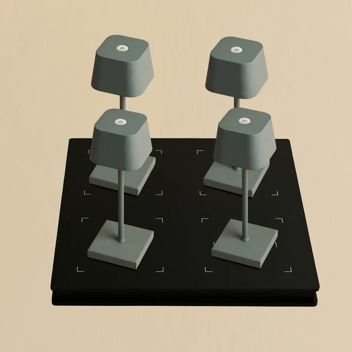 Combiset Professioneel | 4 X Sarphati Mini Mouse Grijs Oplaadbare Tafellampen En Laadstation