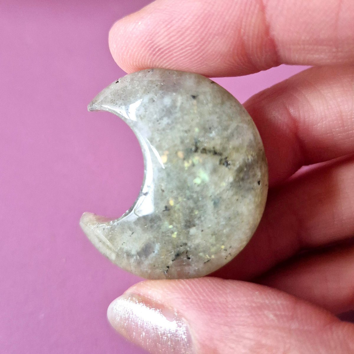 Edelsteen Maan 3Cm Labradoriet – Handsteen Worrystone Zorgensteen Palmsteen Spiritueel Cadeau