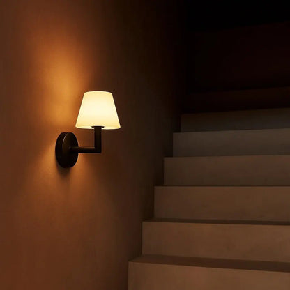Ted Zwarte Houten Oplaadbare Wandlamp