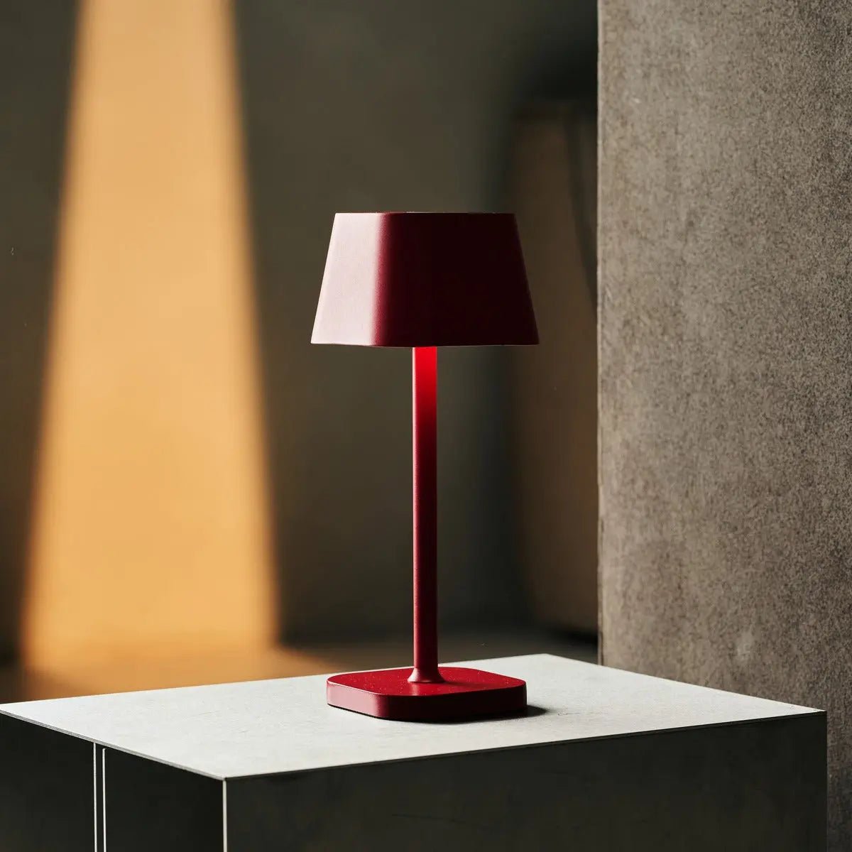 Ava Berry Rode Oplaadbare Tafellamp