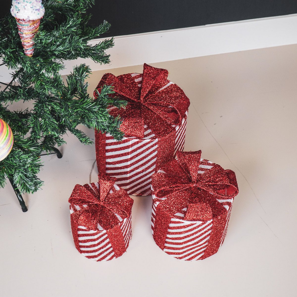 Led Xmas Gift - S3 - Polysenee - Rood/White -15/20/25Cm