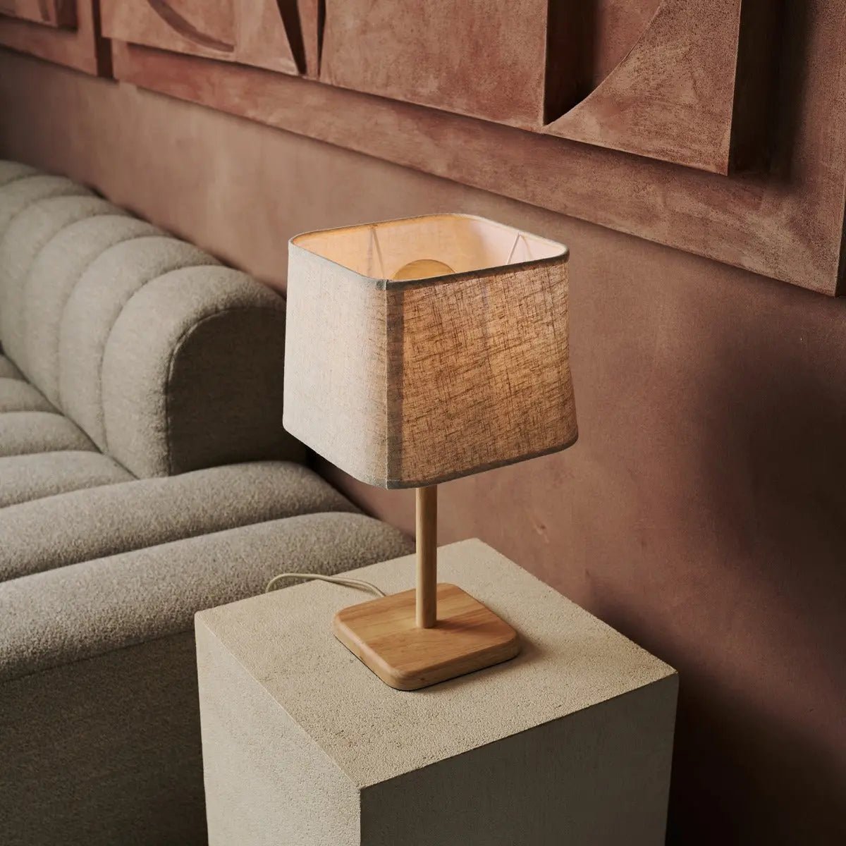 Marley Houten Lamp Met Beige Kap