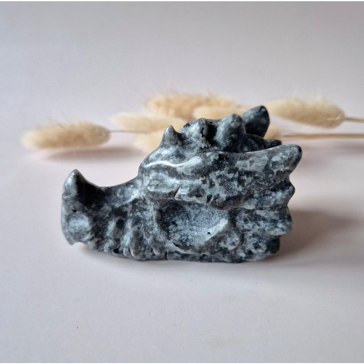 Edelsteen Drakenschedel Van Yooperlite – 7 Cm - Dragon Skull Carving