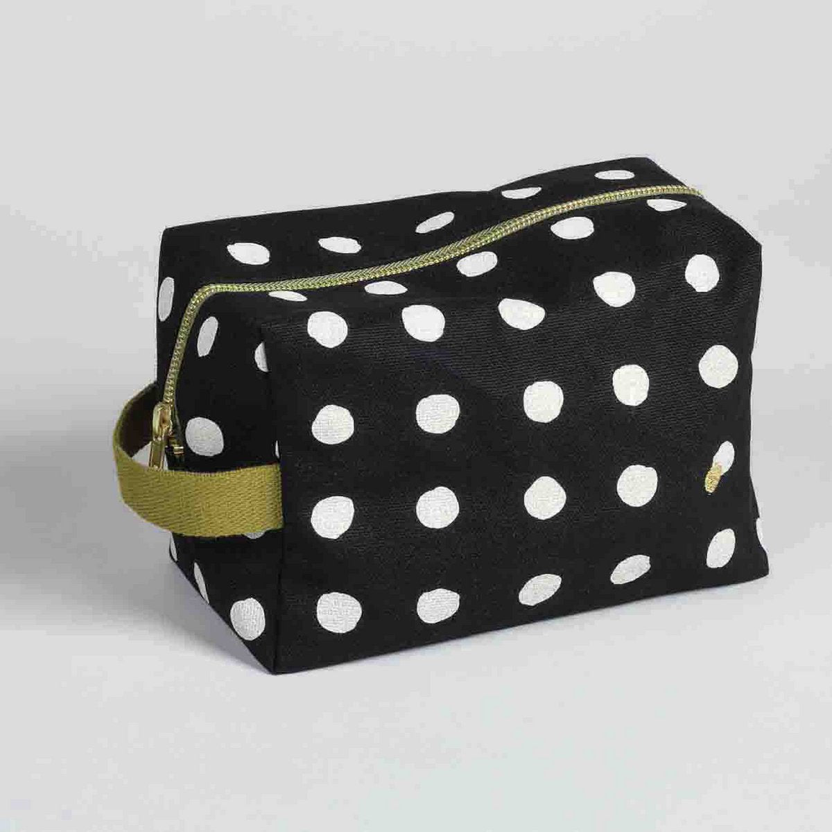 Mia Caviar 28 X 10 Toilettas