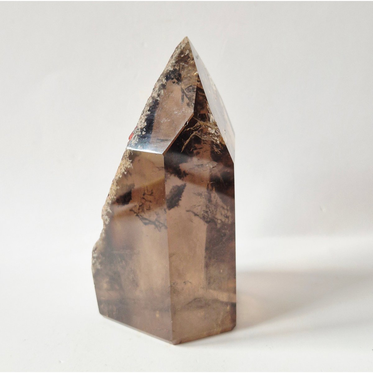 Rookkwarts Toren 326 Gram – Hoge Kwaliteit Smoky Quartz Met Diepe Insluitsels