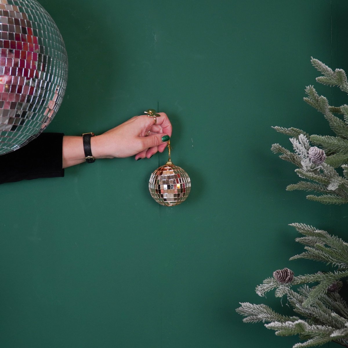 Kerstdecoratie - Kersthanger - Discobal - Schuim - Goud - 8X8X8Cm