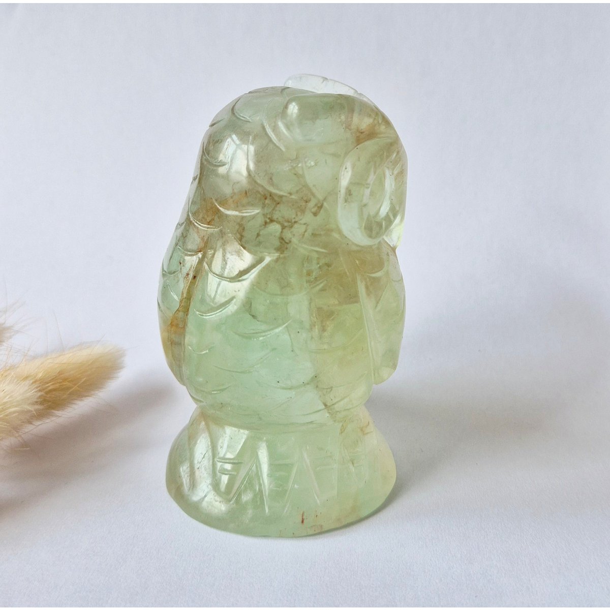 Fluoriet Uil Edelsteen Carving – 525 Gram