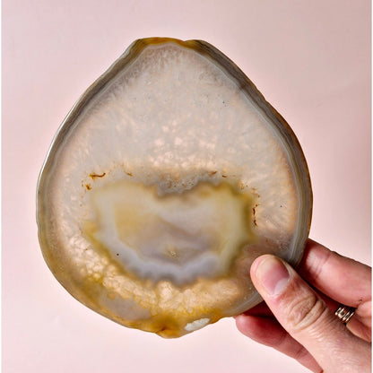 Edelsteen (Druzy) Agaat Schijf Op Standaard (11–14 Cm) – #14 Aarding, Balans & Natuurlijke Schoonheid