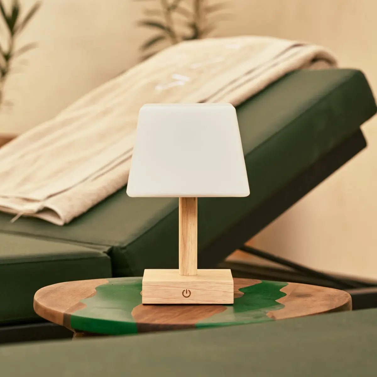 Tommy Lichtbruine Houten Oplaadbare Tafellamp