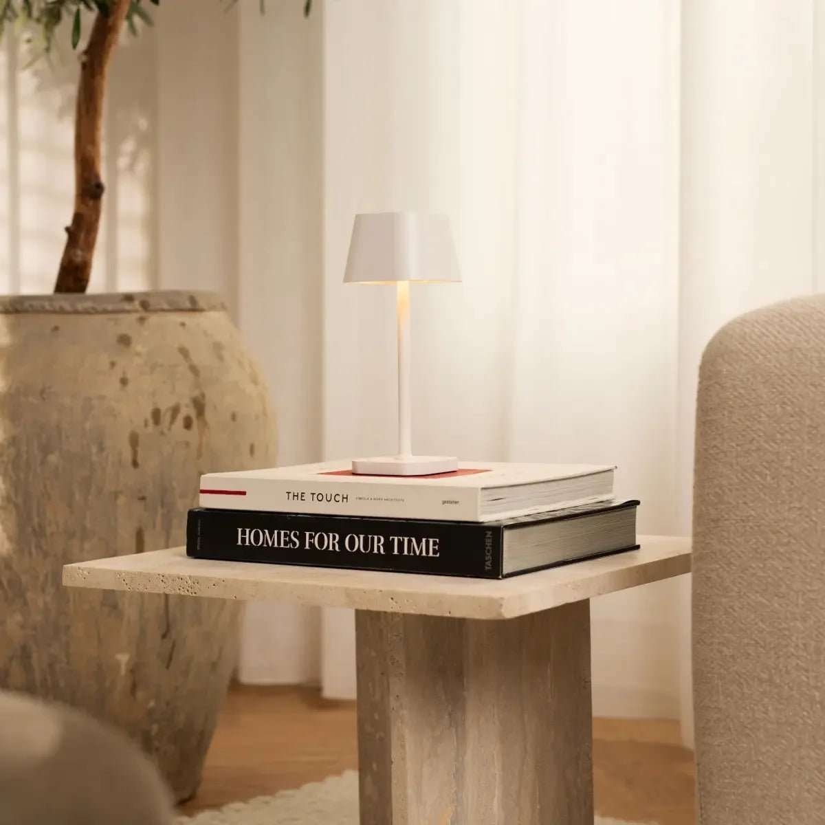 Ava Witte Oplaadbare Tafellamp