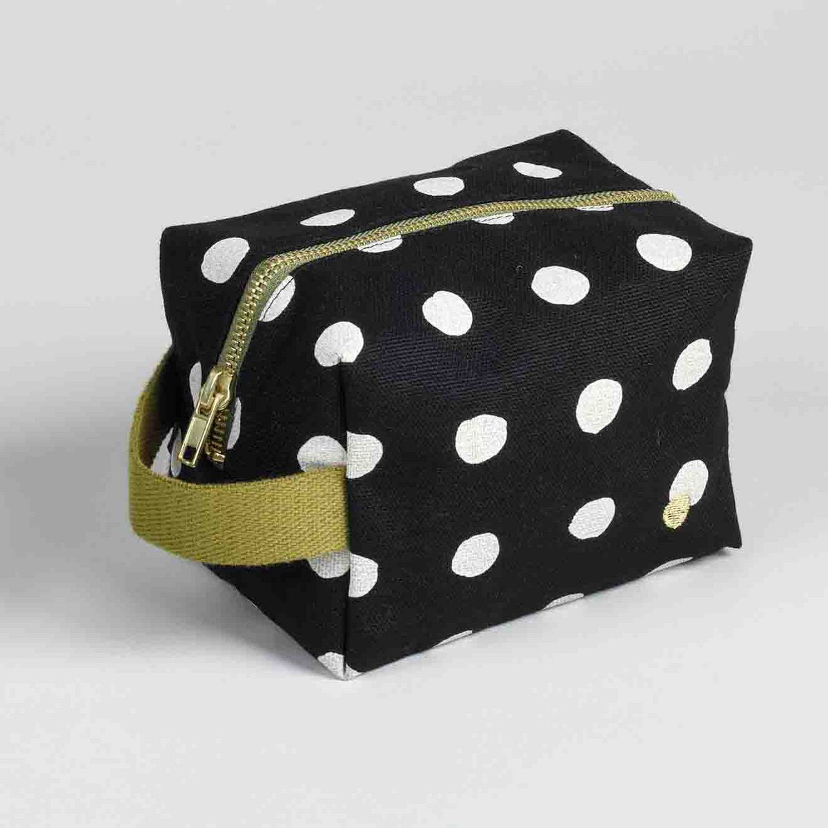 Mia Caviar Cube Kit 10 X 16 X 10