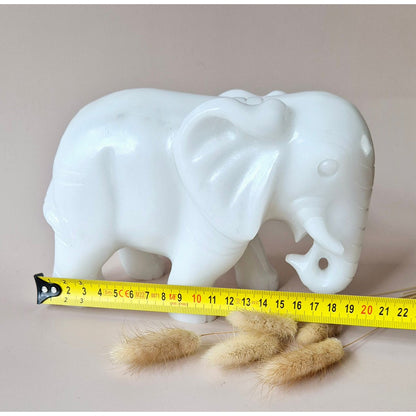 Edelsteen Grote Witte Jade Olifant – Ongeveer 3,5Kg – Symbool Van Wijsheid, Geluk & Bescherming