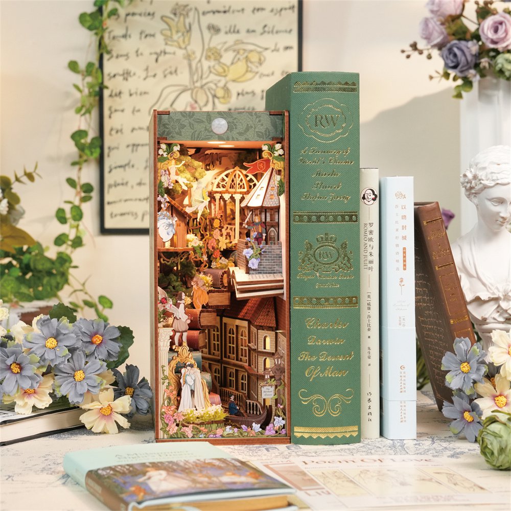 Tonecheer, Diy Book Nook, Shakespear's Verse Inclusief Dust-Cover, Tq129, 18X9,8X24,5Cm