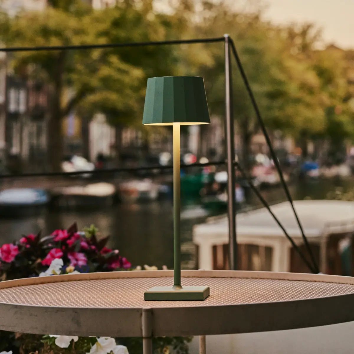 Wouter Saliegroene Oplaadbare Tafellamp