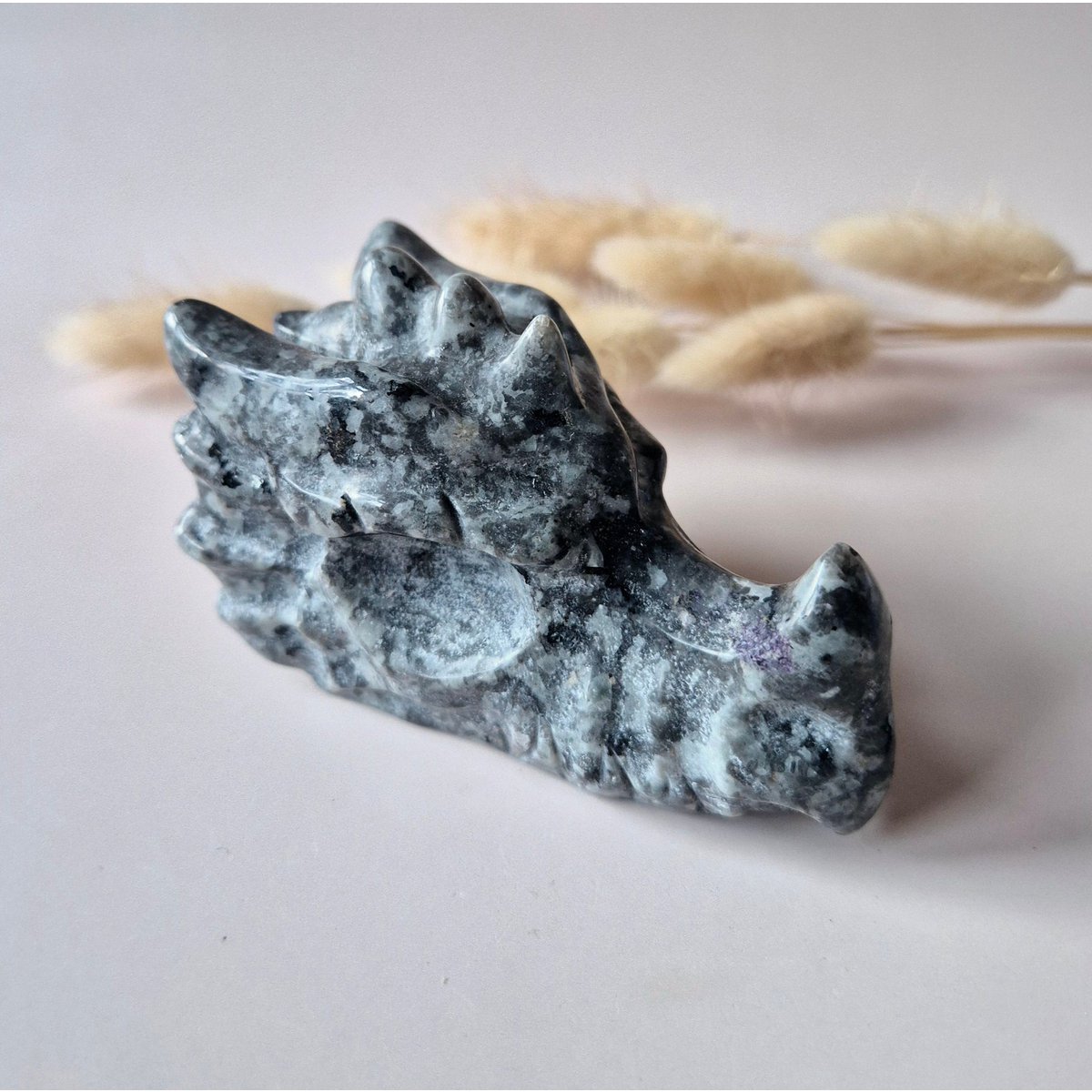 Edelsteen Drakenschedel Van Yooperlite – 7 Cm - Dragon Skull Carving