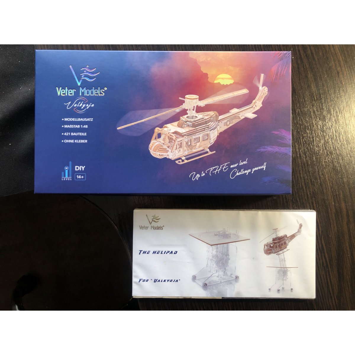 Veter Models 3D Modelbouwpakket Helikopter, 35,8X5,5X9,9Cm Inclusief Houder Helikopter, 10,7X9,7X9,4Cm, Akv-11