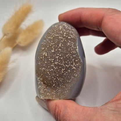 Druzy Grijze Agaat Freeform / Staande Edelsteen Kristal - #17 127G