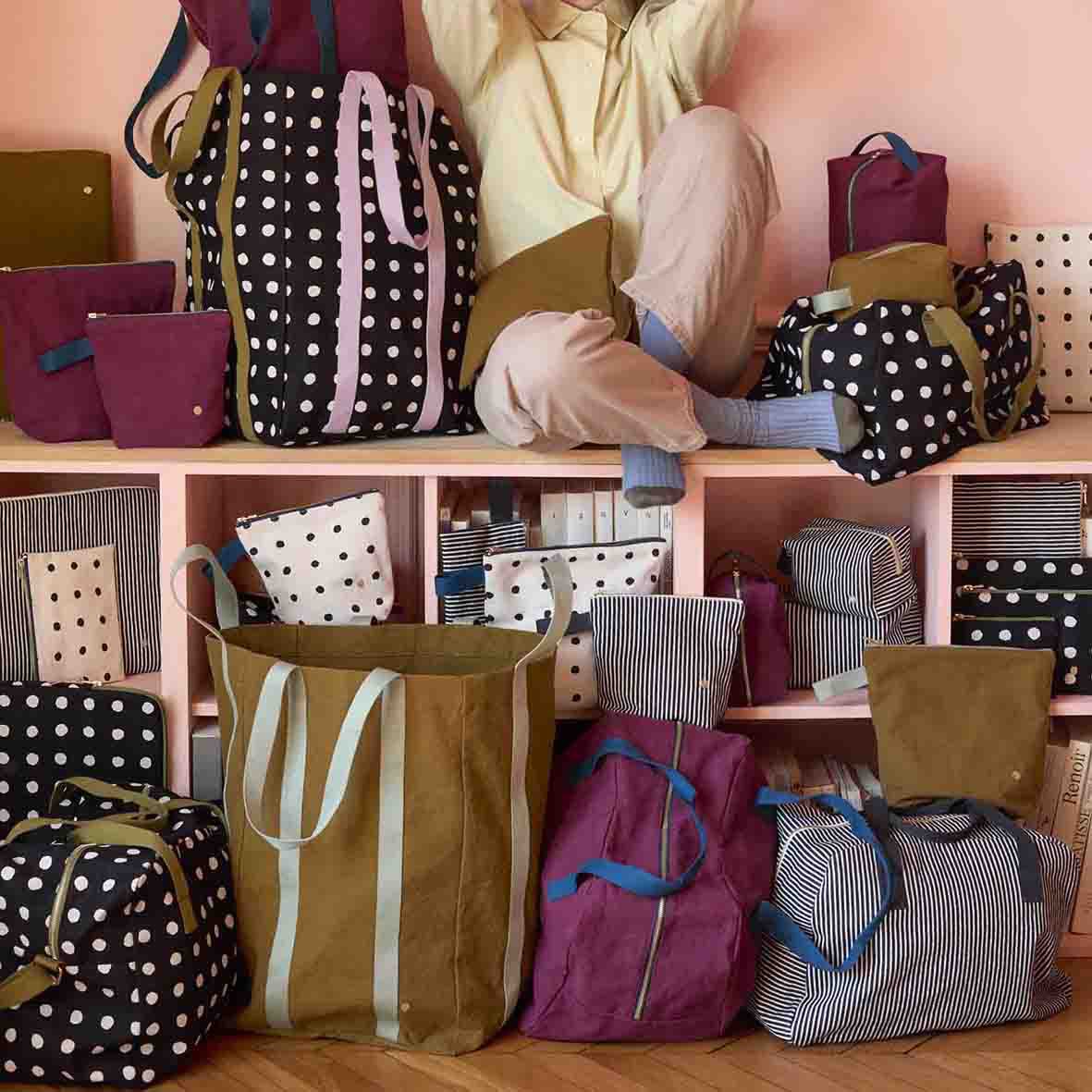 Iona Noten 22 X 18 X 7,5 Toilettas