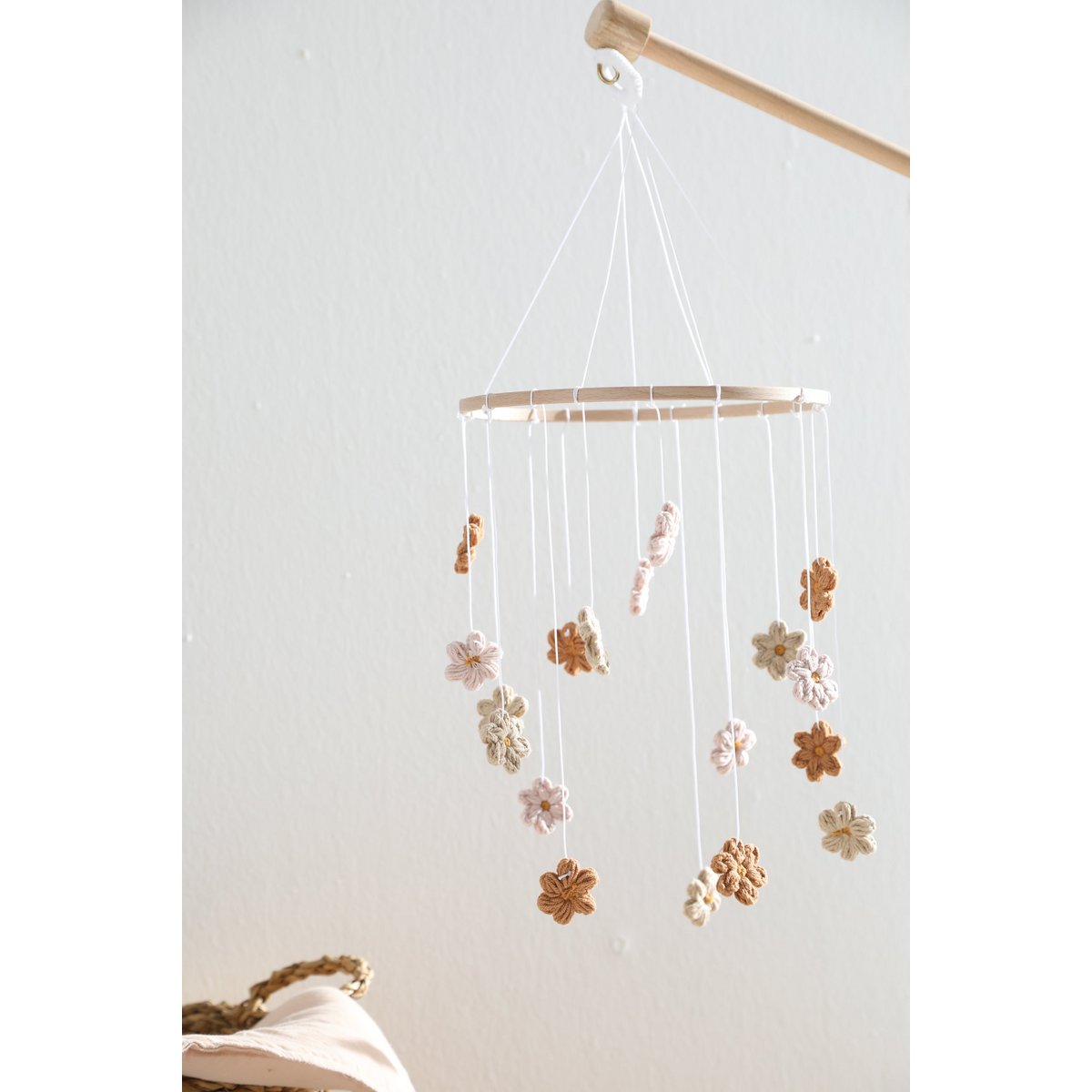 Himmelblom Baby Mobile