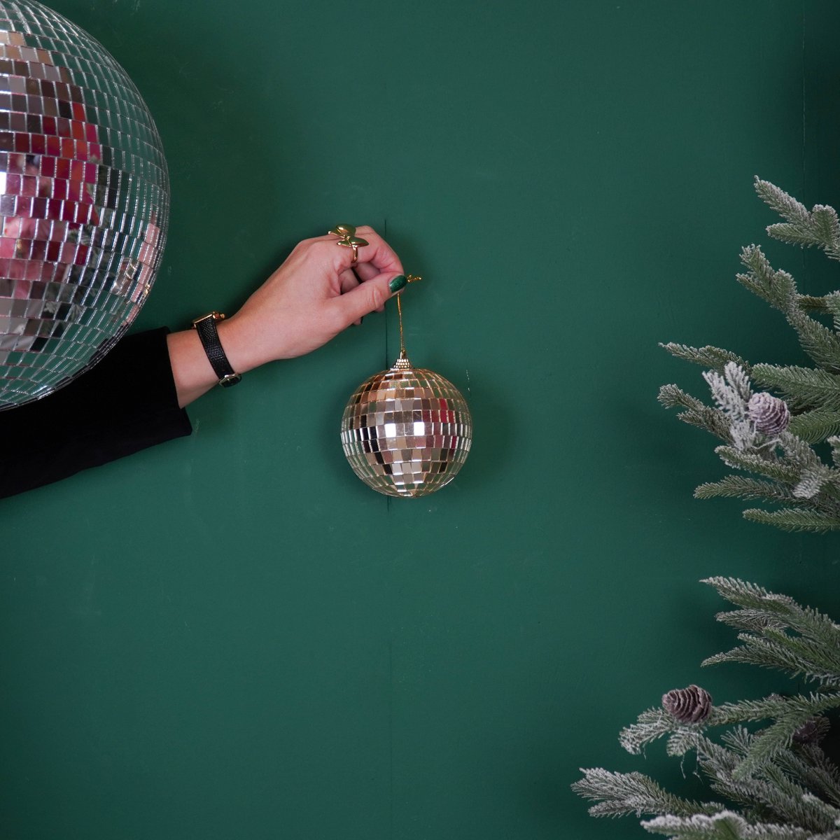 Kerstdecoratie - Kersthanger - Discobal - Schuim - Goud - 10X10X10Cm