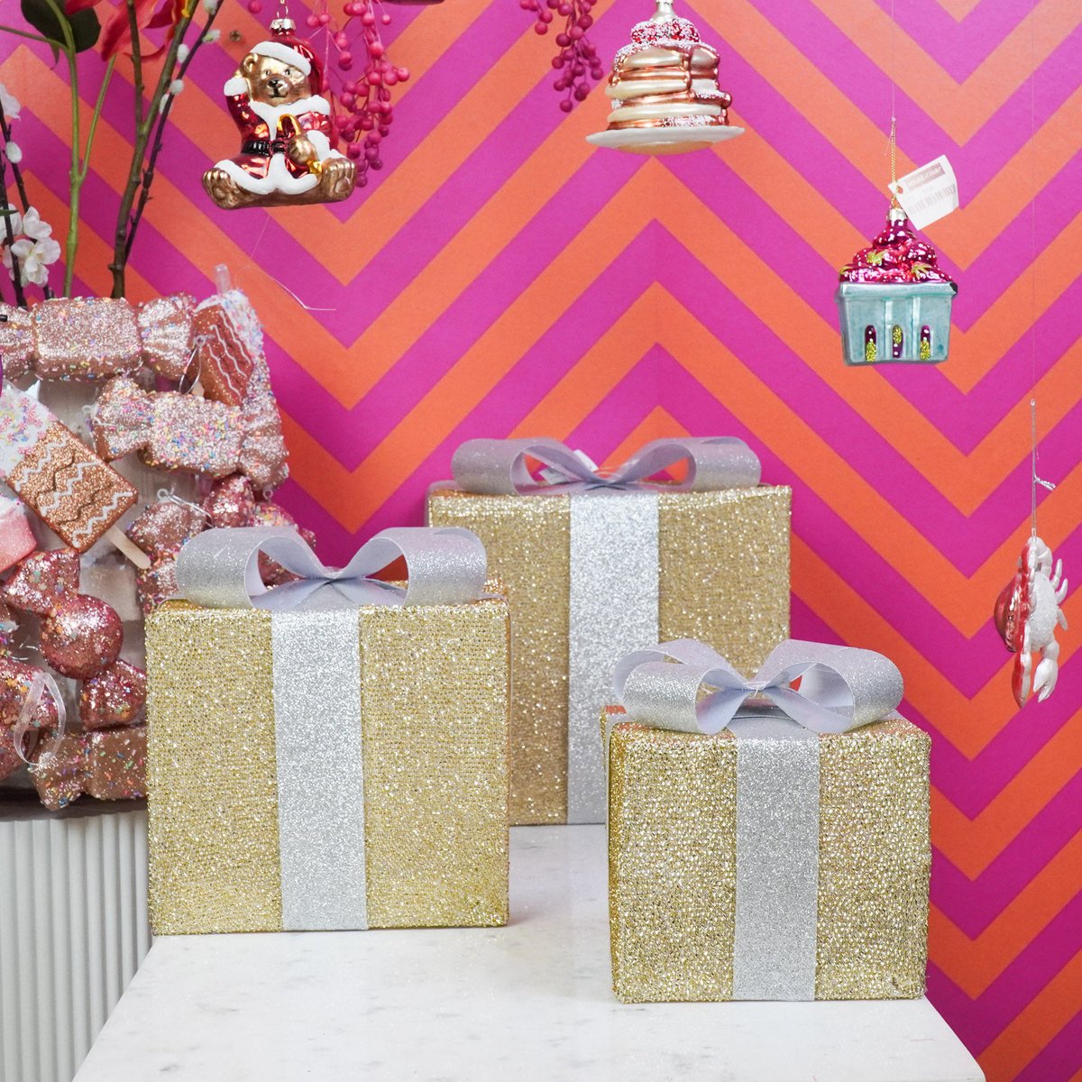 Led Xmas Gift - S3 - Polysenee - Gold/Silver -15/20/25Cm
