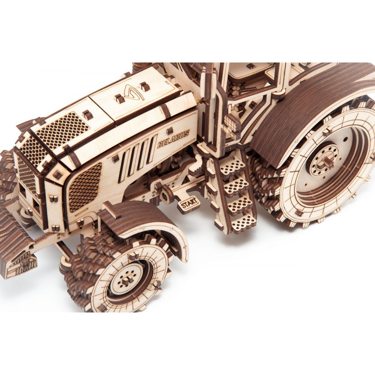 Eco Wood Art (Ewa) 3D Mechanische Puzzel Tractor Belarus 2022, 0877, 28,2X13,6X17,5Cm