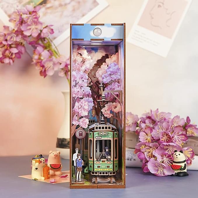 Tonecheer, Diy Book Nook, Sakura's Travel Bookend, Tq119, 18X8X24,5Cm