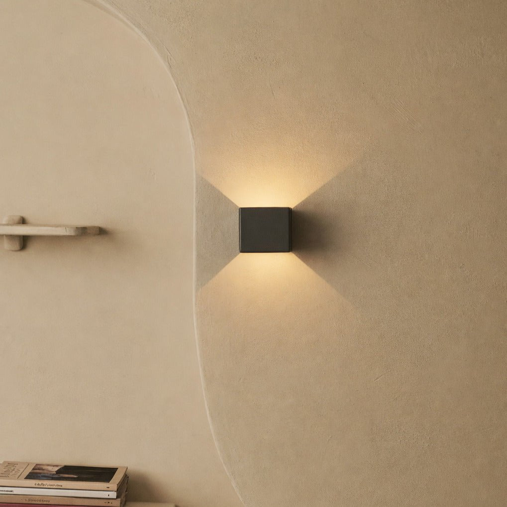 Tess Stone Grey Oplaadbare Wandlamp