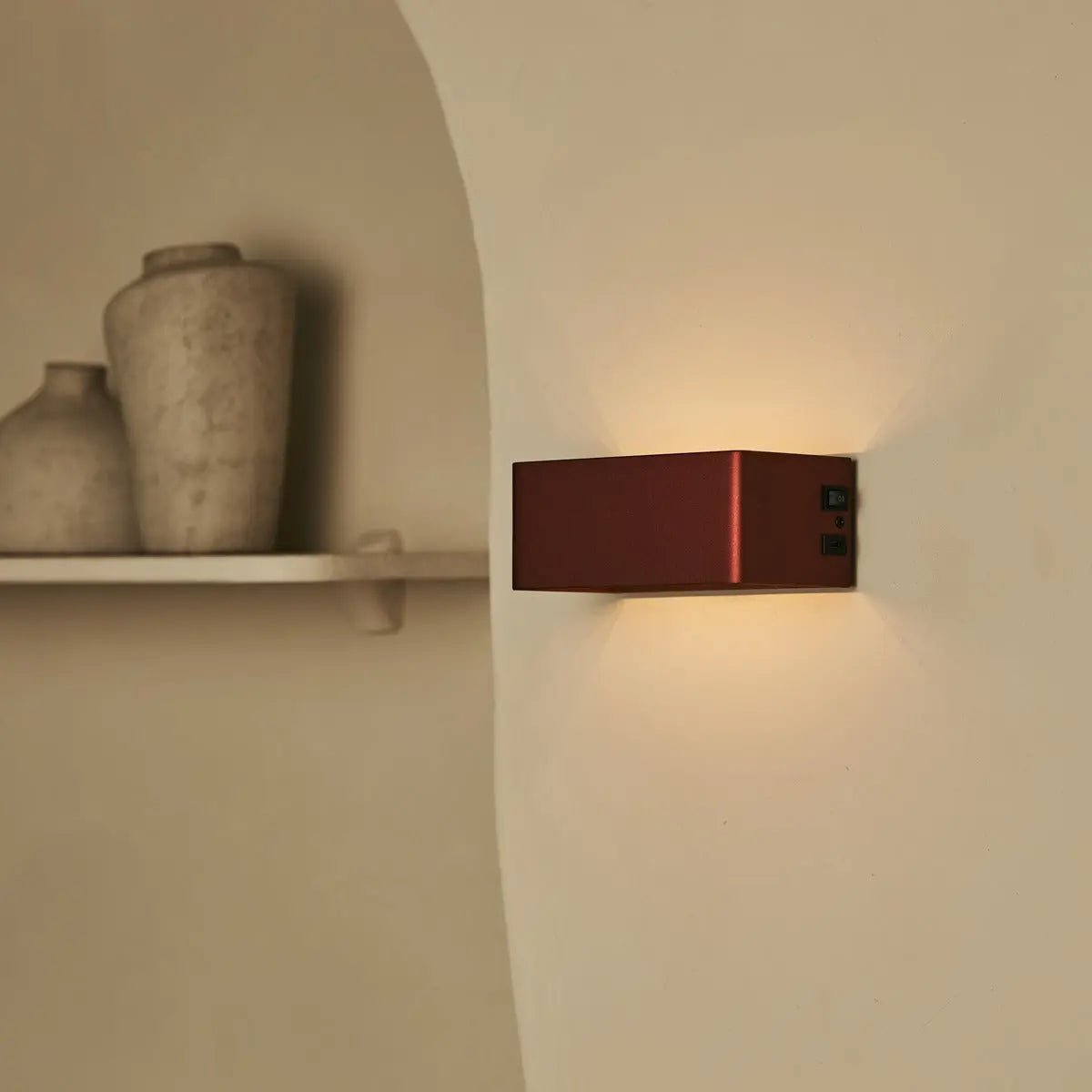 Tessa Bronzen Oplaadbare Wandlamp