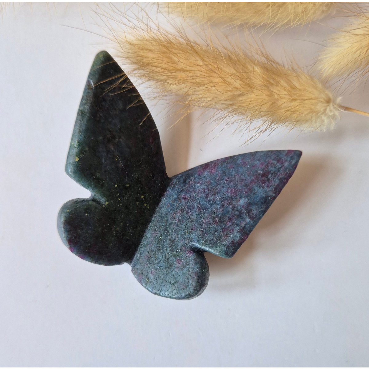 Edelsteen Vlinder 6X5 Cm – Ruby In Fuchsite Uv Reactief