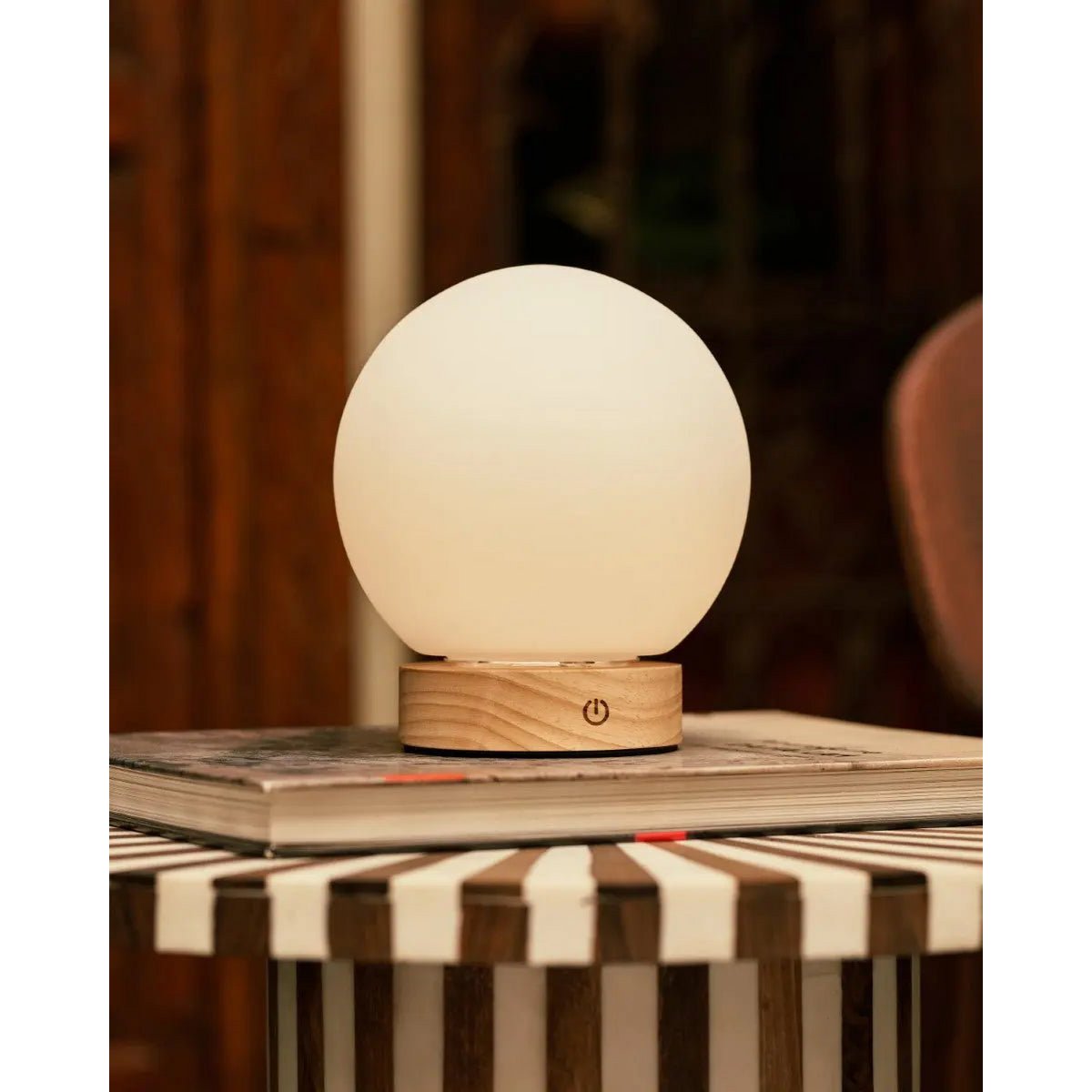Flore Kleine Lichtbruine Houten Oplaadbare Lamp