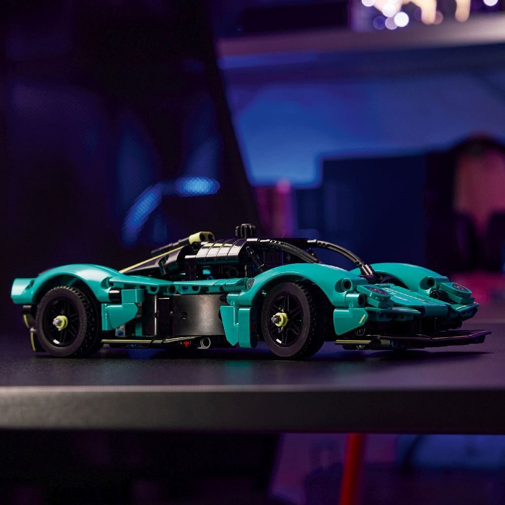 Lego Technic 42208 Aston Martin Valkyrie
