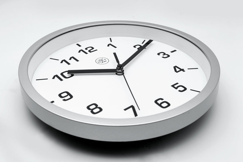 Nextime Nx-7321Zi Wandklok Nxt Diameter 20Cm Kunststof Zilver, Witte Wijzerplaat